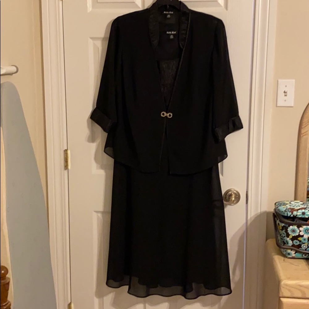 Dana Kay dress w/matching sheer jacket